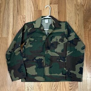 Vintage 90s camo jacket